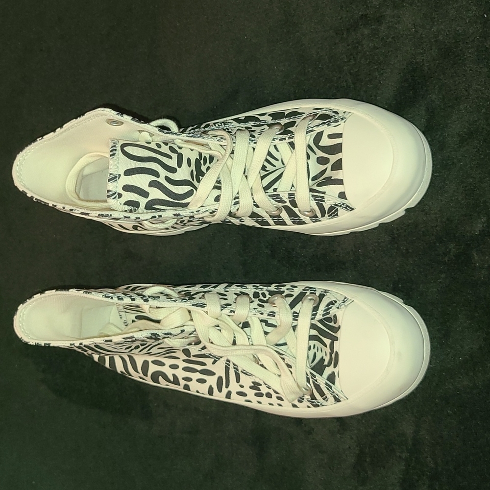 Converse Lugged High Top